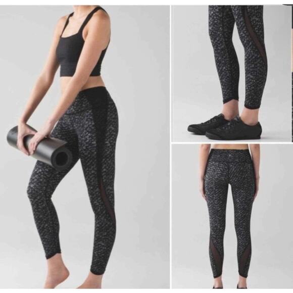 Lululemon Black Reflective Pace Rival Crop Leggings - Size 2 - Picture 2 of 7